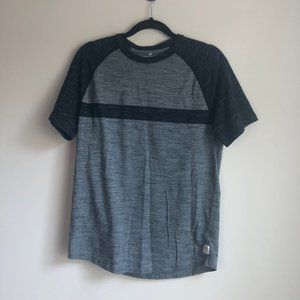 COPY - Medium American Eagle Black/Grey Short Sle…